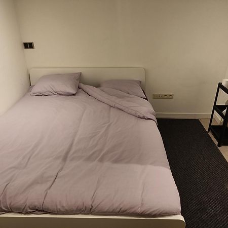 Viktoria Hostel Antwerp Luaran gambar