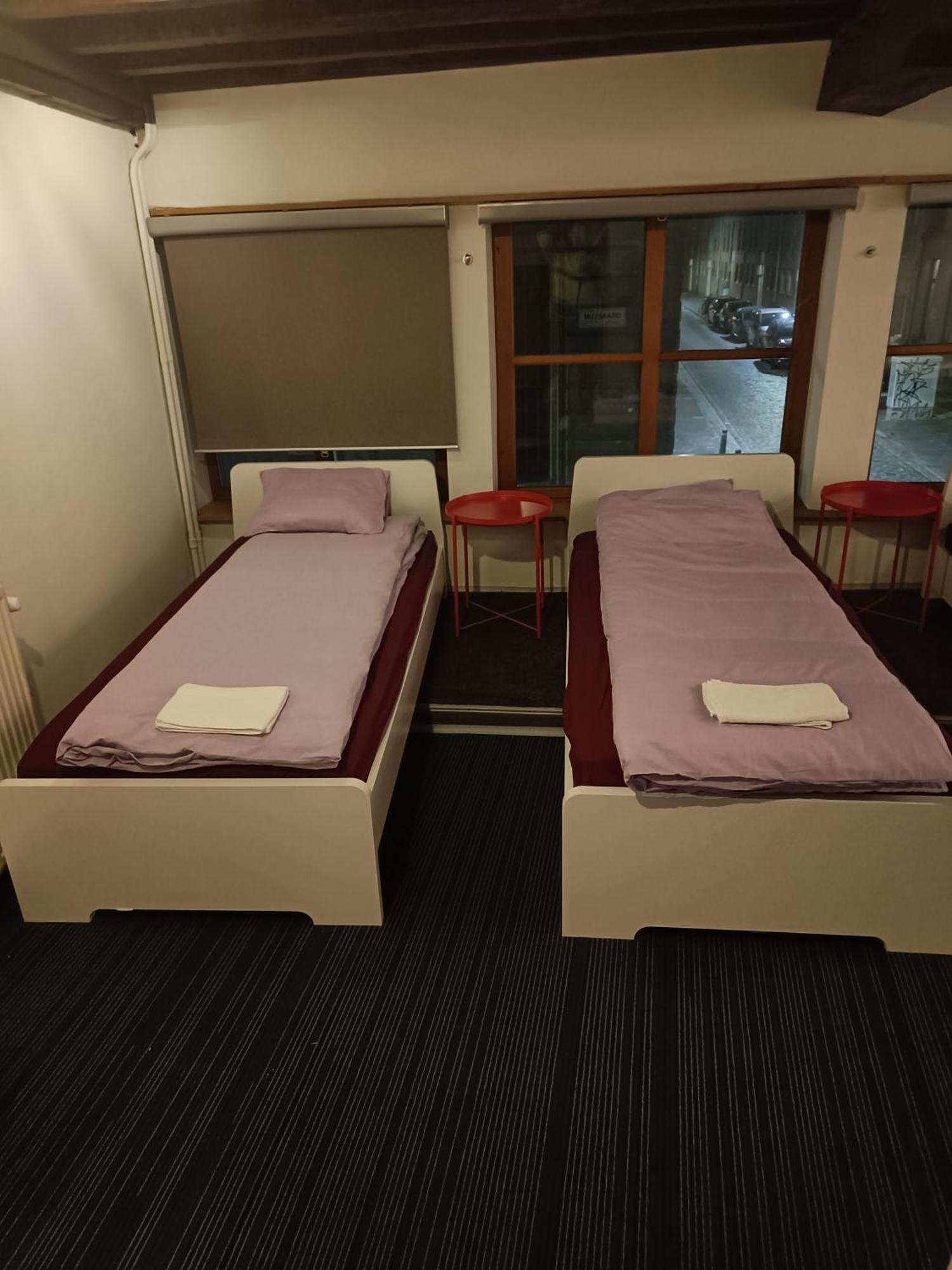 Viktoria Hostel Antwerp Luaran gambar