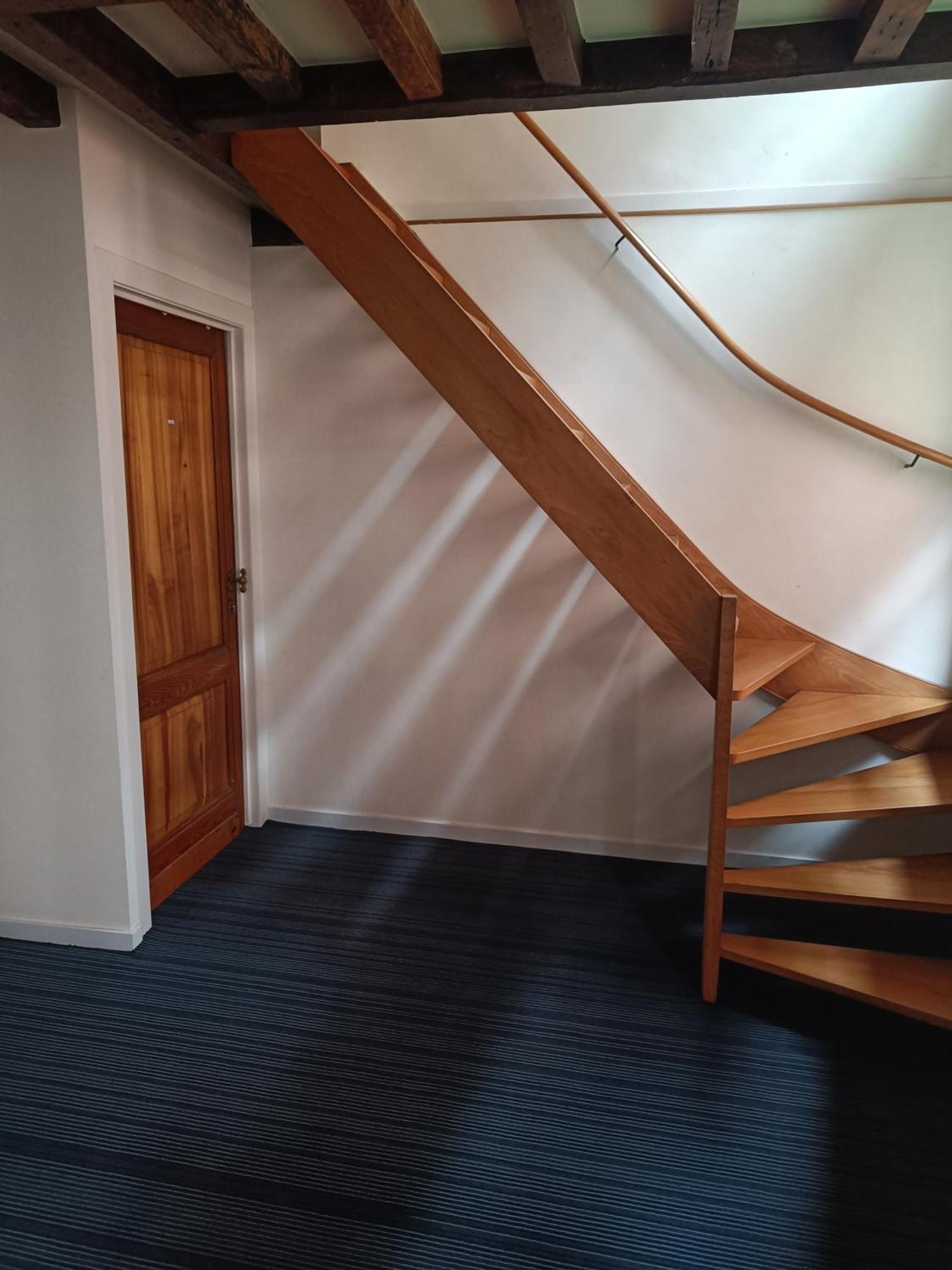 Viktoria Hostel Antwerp Luaran gambar