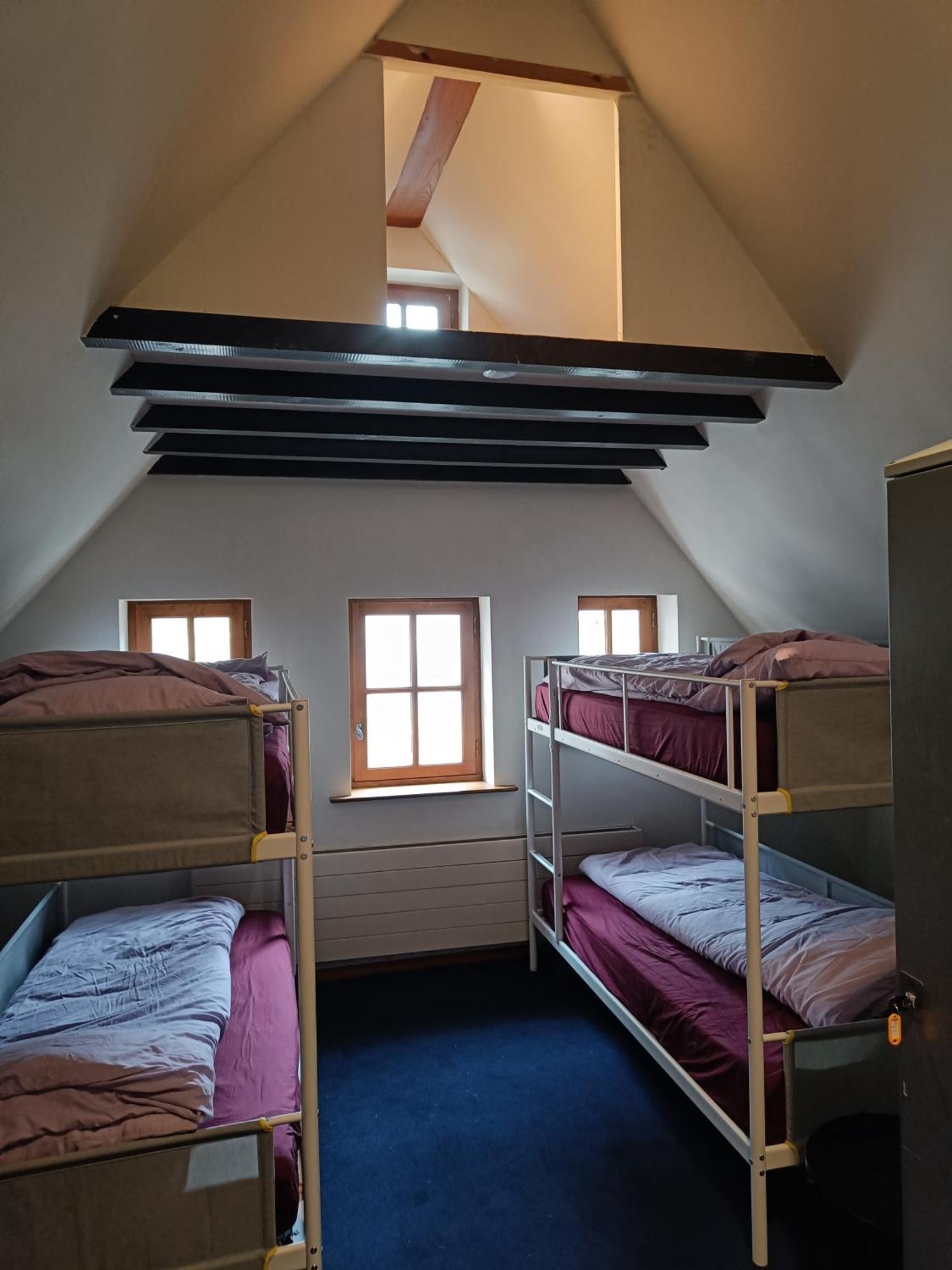 Viktoria Hostel Antwerp Luaran gambar